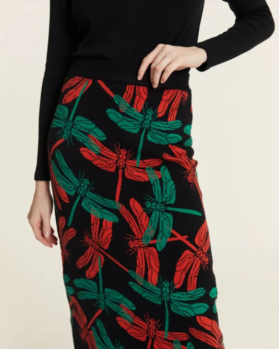 falda libelulas relieve